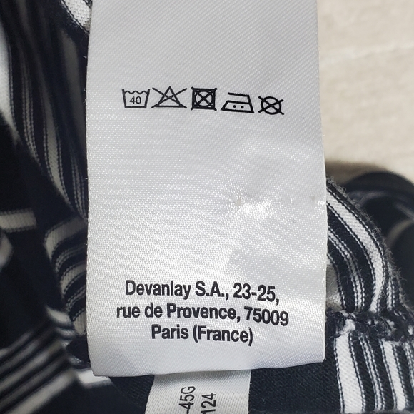 Lacoste Vintage Men's Regular Fit Striped V-neck Short Sleeve T-Shirt. Size: 9 - Picture 7 of 8